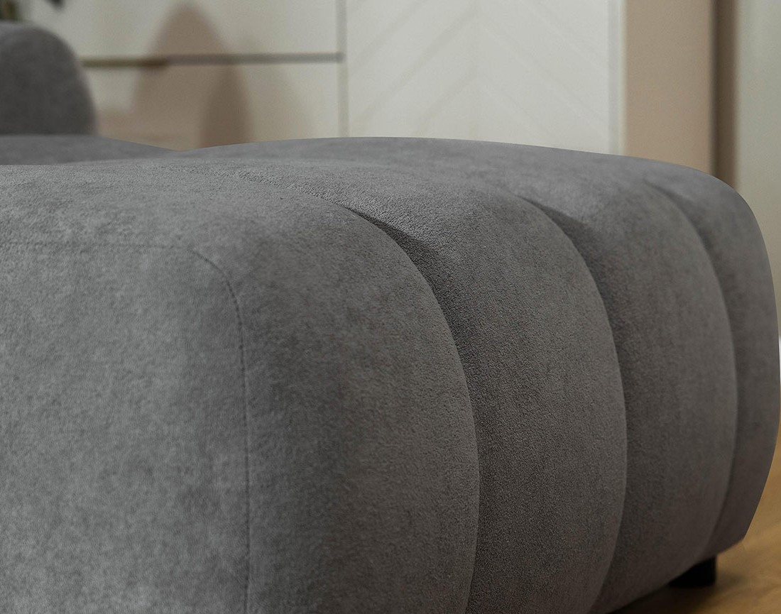 Canapé d'angle droit 4 places convertible avec coffre en tissu texturé Luzzio