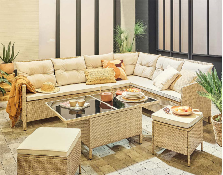 Salon de jardin en résine beige 8 places coussins beiges Malia