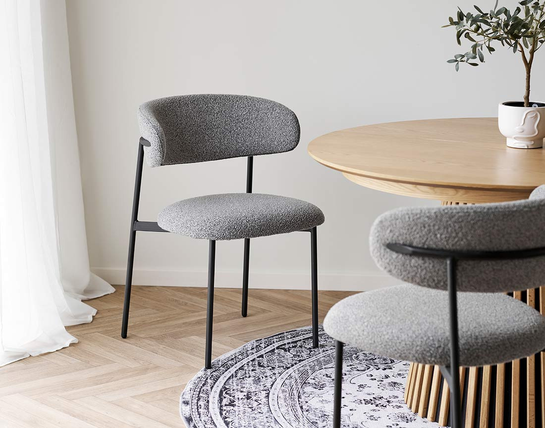 Lot de 2 chaises en tissu bouclette pieds en acier Erica