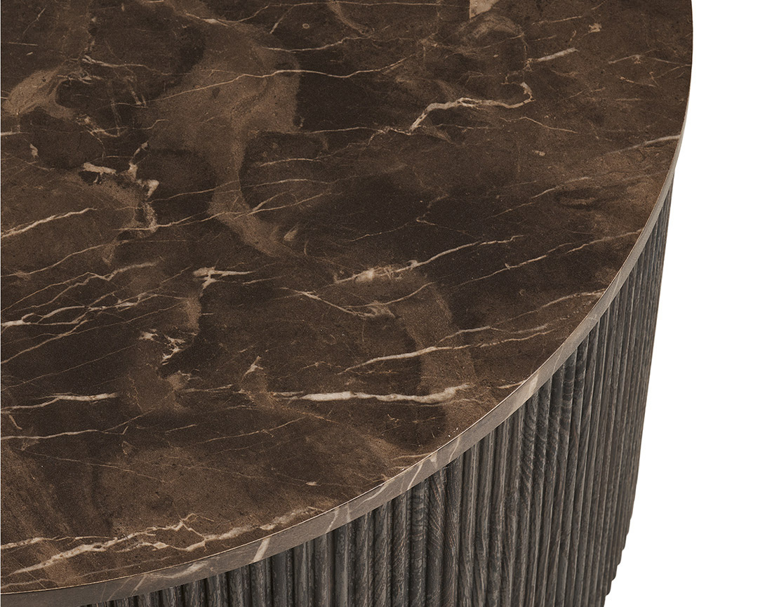 Table basse plateau effet marbre et pieds en tasseaux de bois en FSC® 100% 80 cm Finn