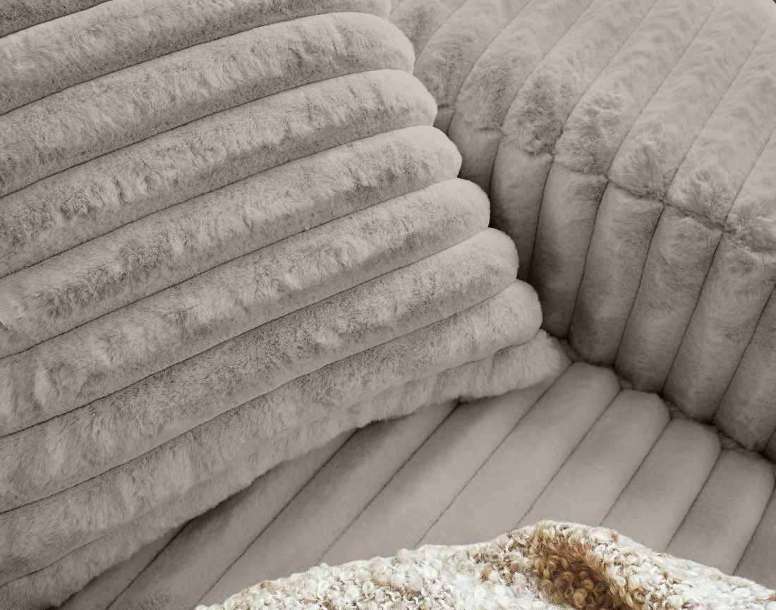 Canapé d'angle droit 4 places en fausse fourrure côtelée Laponie