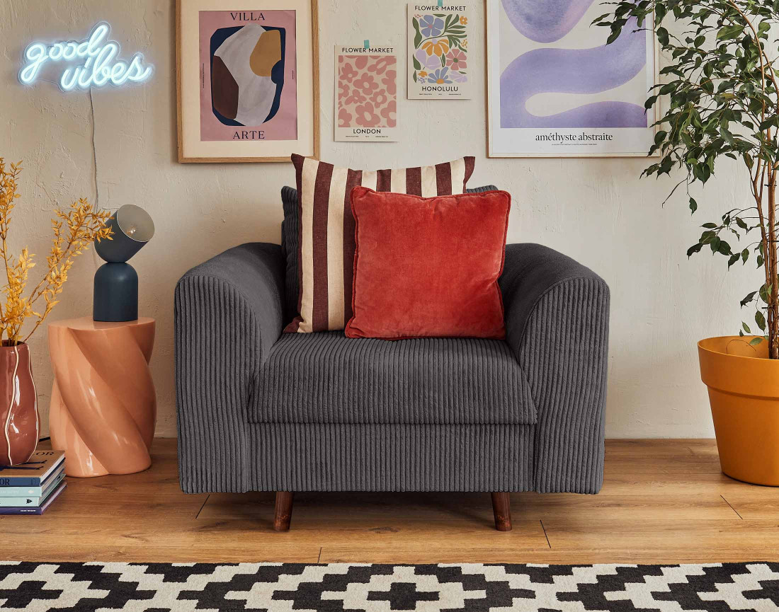 Fauteuil en velours côtelé Rune