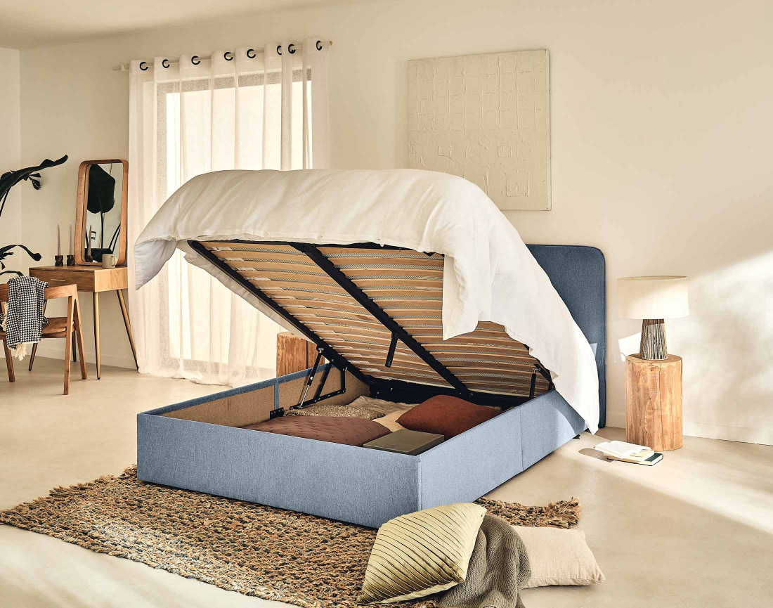 Lit coffre 140x190 cm avec sommier inclus en tissu Goyave