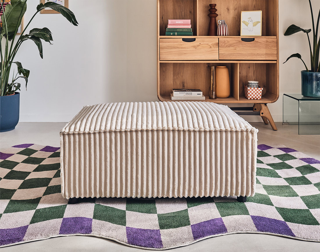 Pouf en velours côtelé grosses côtes Stella