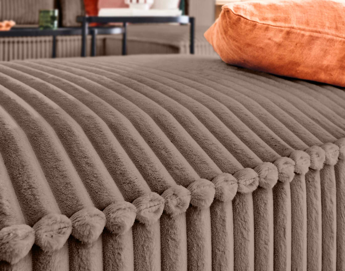 Pouf en velours côtelé grosses côtes Stella