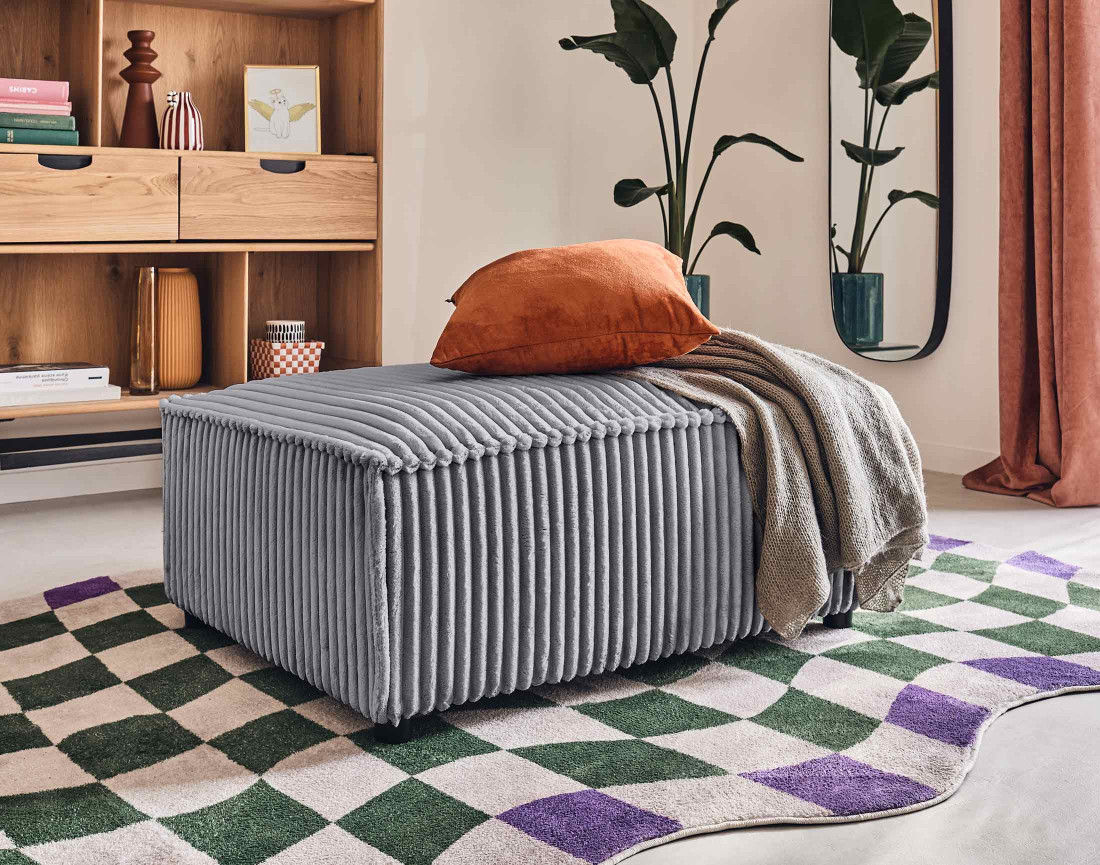 Pouf en velours côtelé grosses côtes Stella