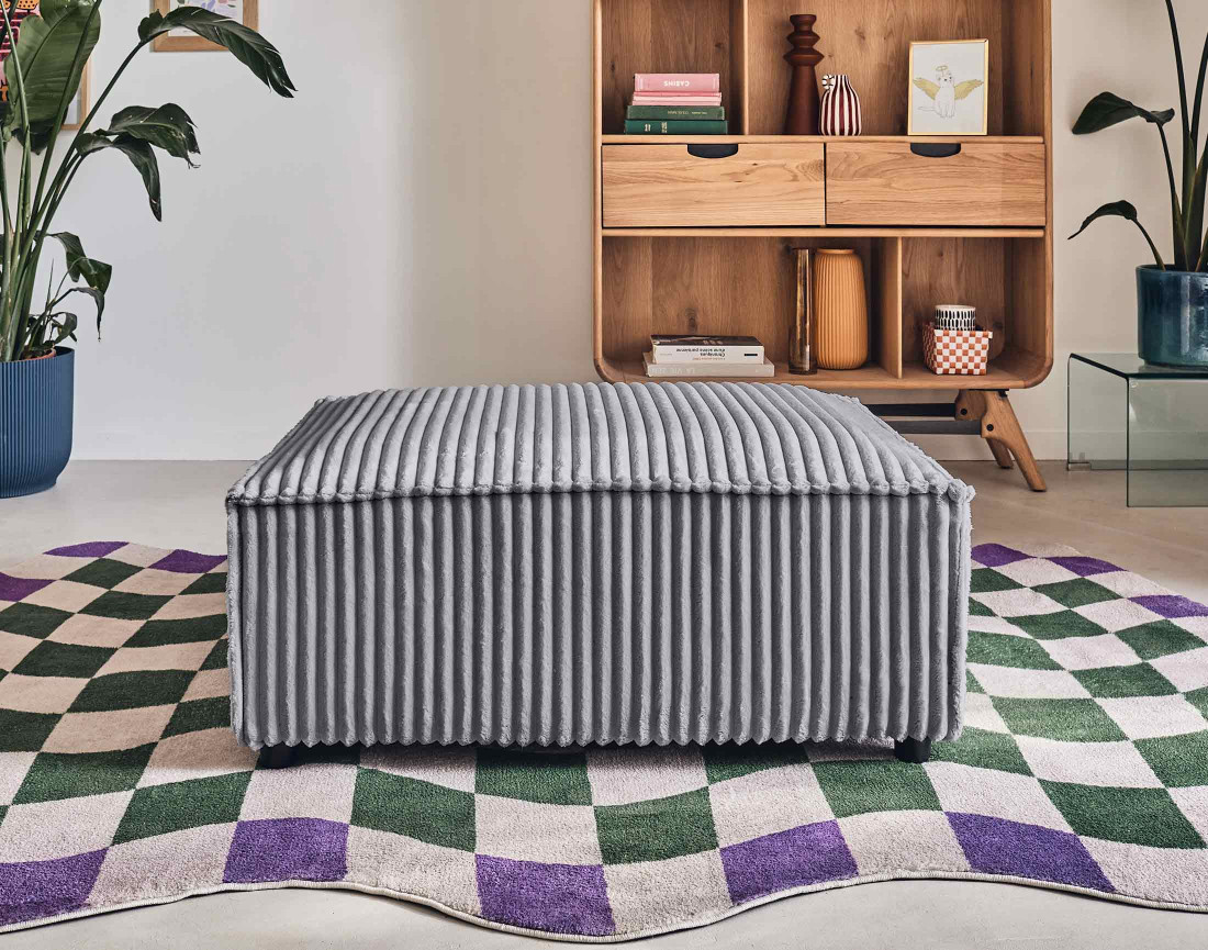 Pouf en velours côtelé grosses côtes Stella