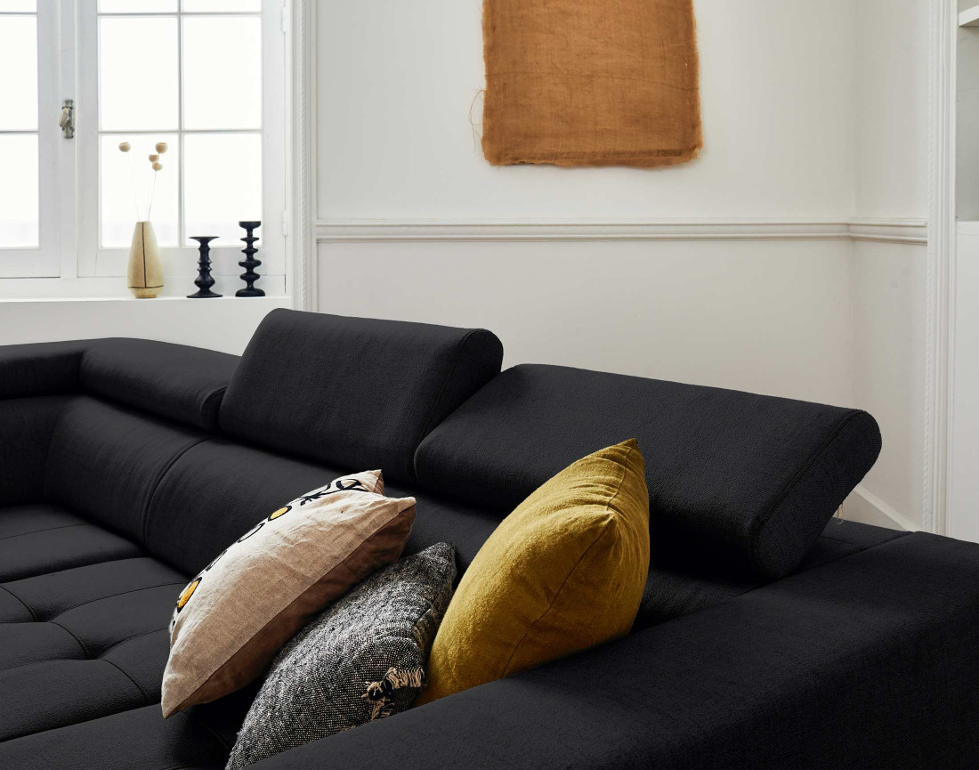 Canapé d'angle gauche 5 places convertible avec coffre et têtières en tissu Olinda