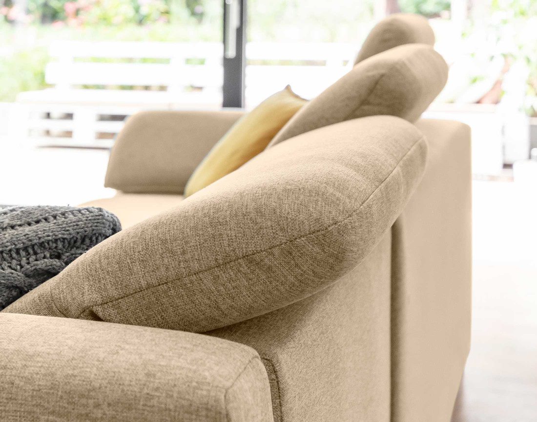 Canapé d'angle droit 5 places convertible avec coffre et têtières en tissu Clever