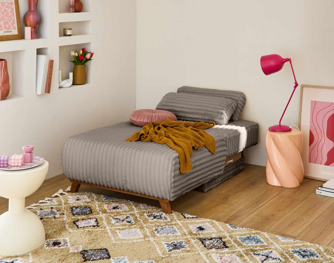 Fauteuil convertible avec coffre en fausse fourrure côtelée Cristal