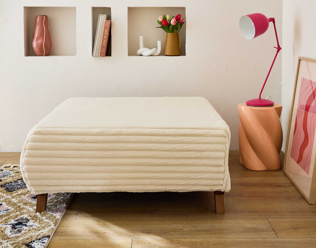 Pouf modulable 95 cm en fausse fourrure côtelée Cristal