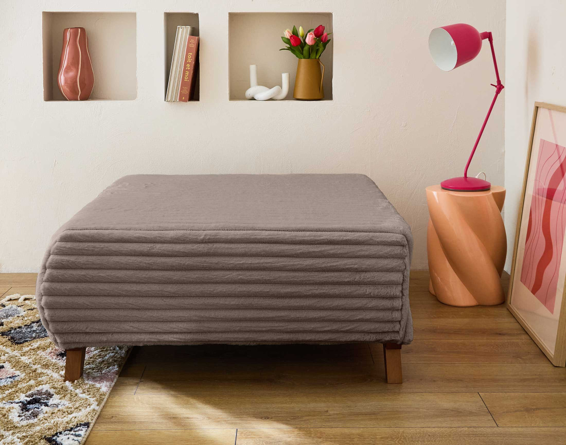 Pouf modulable 95 cm en fausse fourrure côtelée Cristal