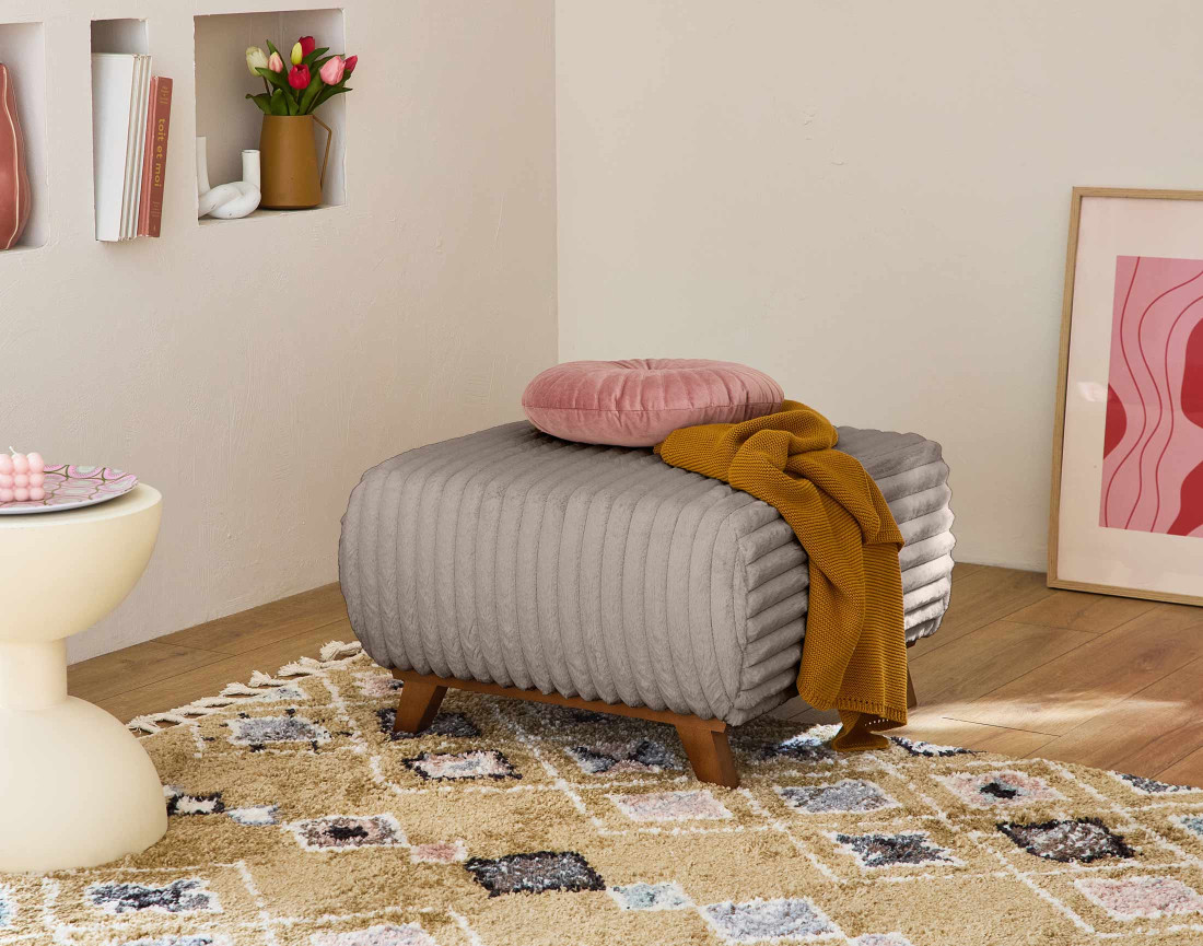 Canapé 3 places convertible avec coffre et pouf en fausse fourrure côtelée Cristal