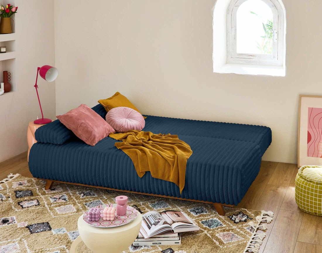 Canapé 3 places convertible avec coffre et pouf en fausse fourrure côtelée Cristal