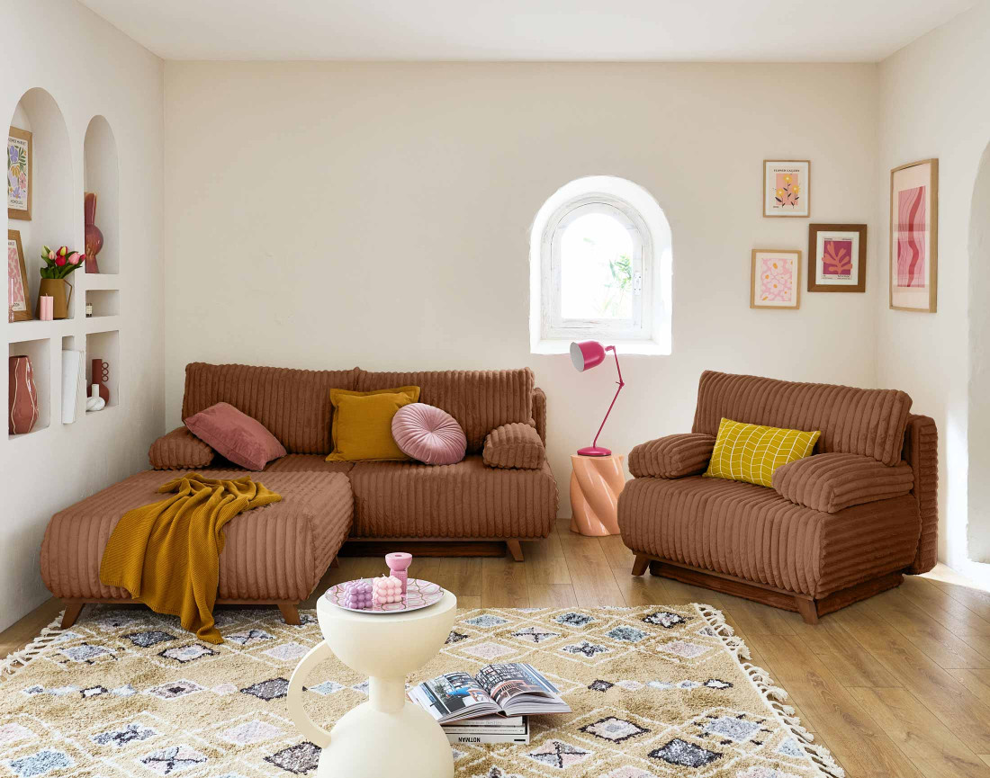 Canapé 3 places convertible avec coffre et grand pouf en fausse fourrure côtelée Cristal