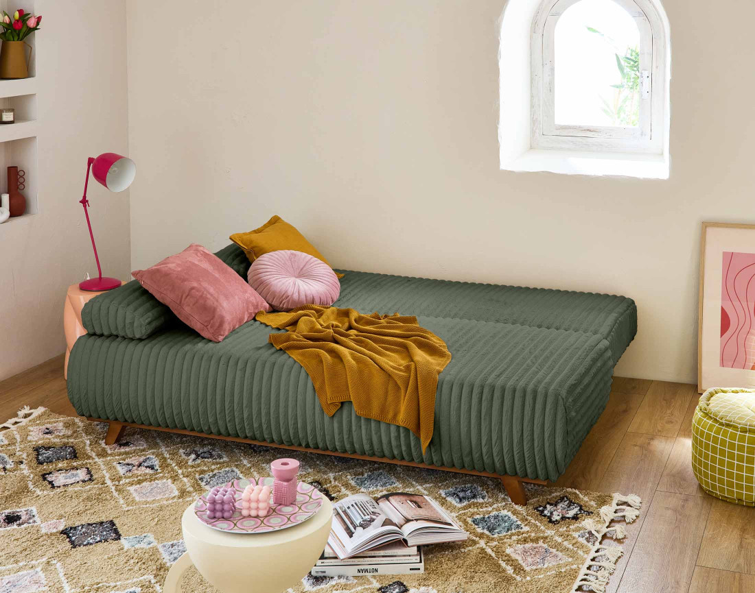 Canapé 3 places convertible avec coffre et grand pouf en fausse fourrure côtelée Cristal