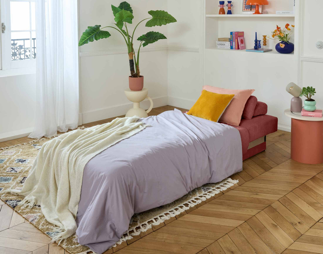 Fauteuil convertible avec coffre et grand pouf en velours texturé Cristal