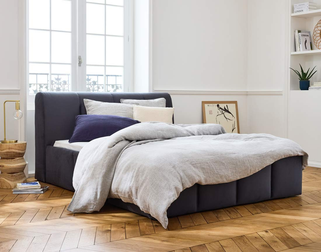 Lit coffre 140x190 cm en velours sommier inclus Elysia