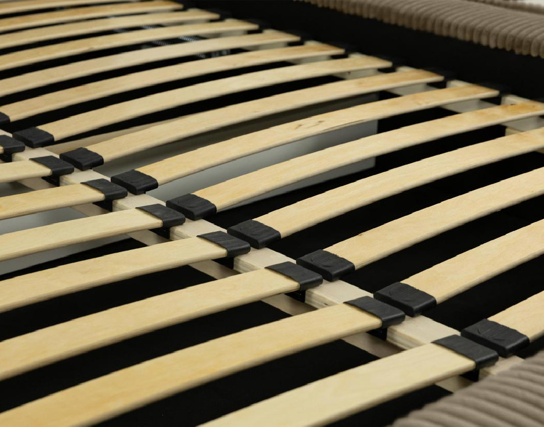 Lit coffre 140x200 cm sommier inclus en velours grosses côtes Swan