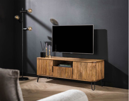 Meuble TV bois et noir 2 portes, 1 tiroir et 1 niche 135 cm Delhi