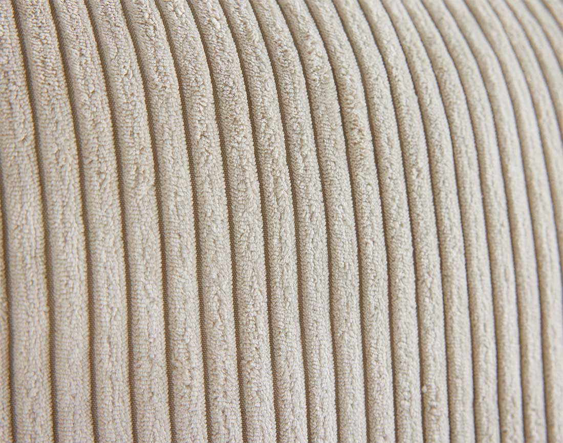 Fauteuil en velours côtelé avec pieds hauts Charlie