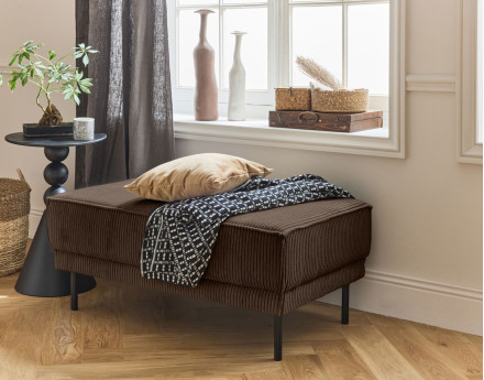 Pouf en velours côtelé avec pieds hauts Charlie