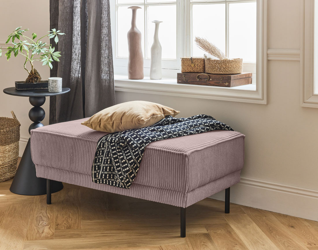 Pouf en velours côtelé avec pieds hauts Charlie