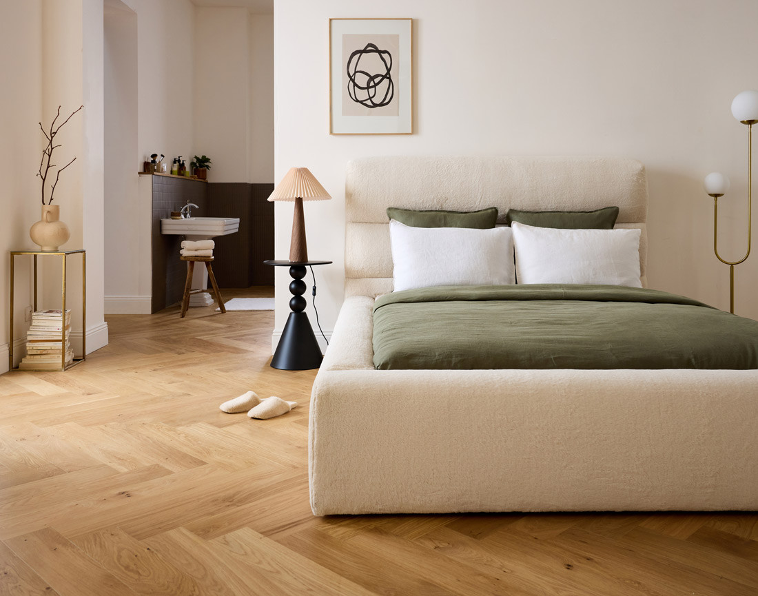 Lit coffre 160x200 cm sommier inclus en fausse fourrure Sunset