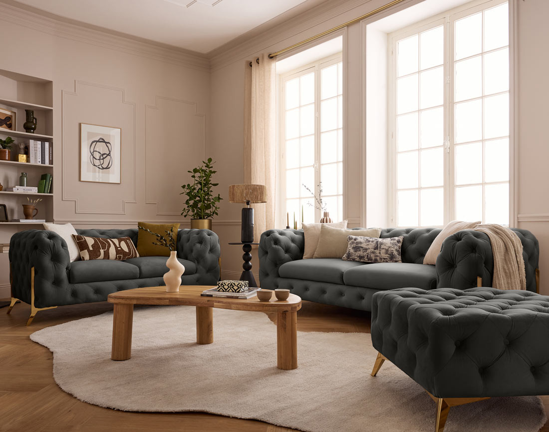 Canapé 3 places chesterfield en velours pieds en métal doré Camden