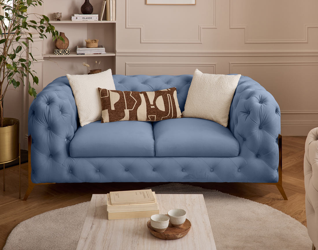 Canapé 2 places chesterfield en velours pieds en métal doré Camden