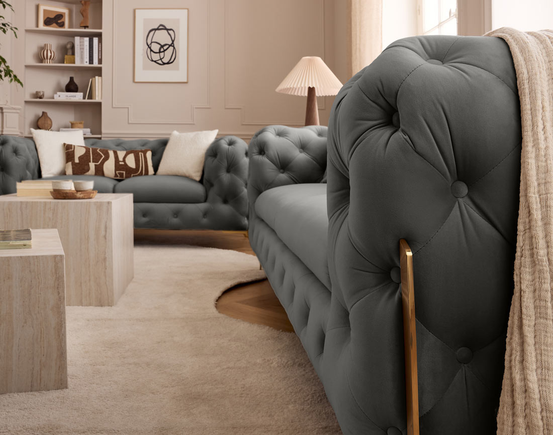 Canapé 2 places chesterfield en velours pieds en métal doré Camden