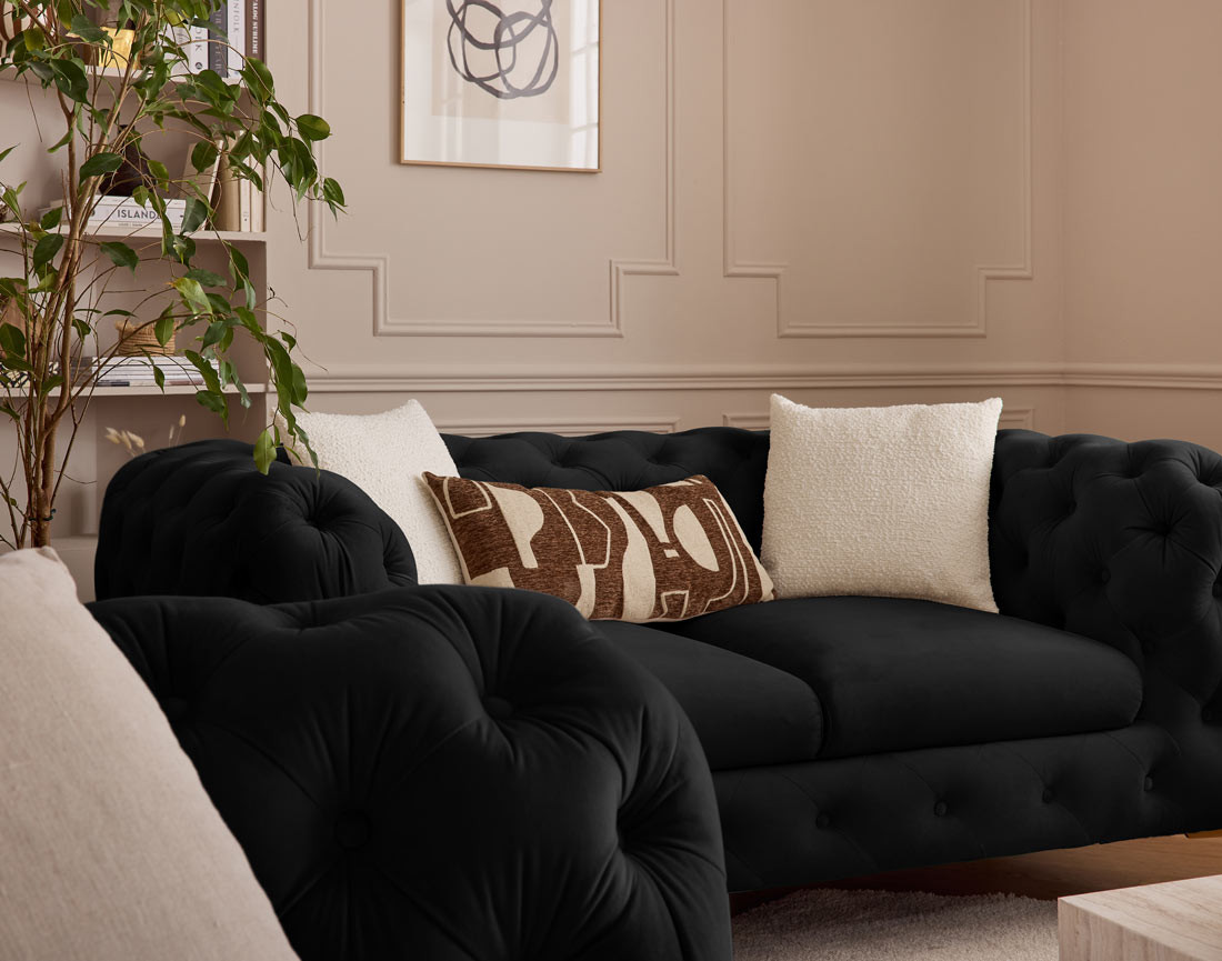 Canapé 2 places chesterfield en velours pieds en métal doré Camden