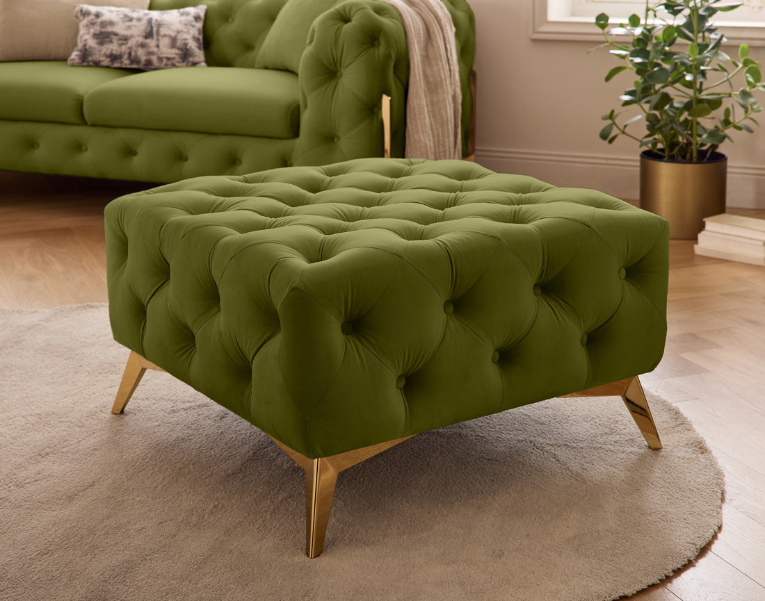 Pouf chesterfield en velours pieds en métal doré Camden