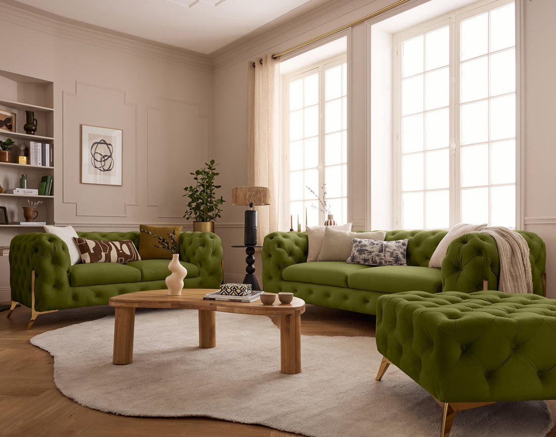 Pouf chesterfield en velours pieds en métal doré Camden