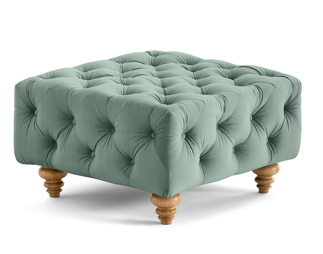 Pouf chesterfield en velours pieds bois Walter