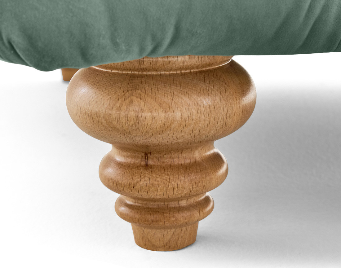 Pouf chesterfield en velours pieds bois Walter