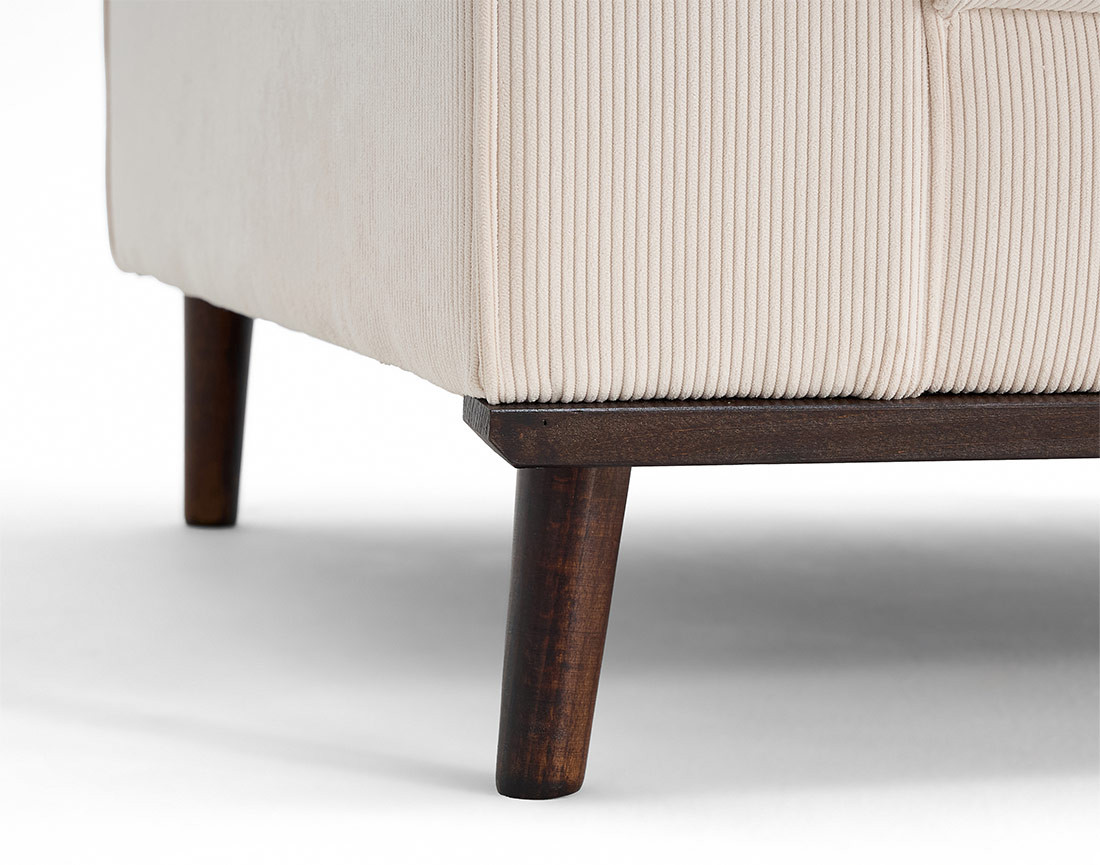 Fauteuil en velours côtelé pieds bois foncé - Albane