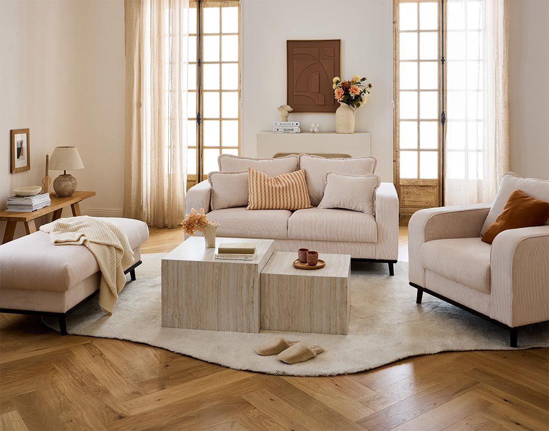 Fauteuil en velours côtelé pieds bois foncé - Albane