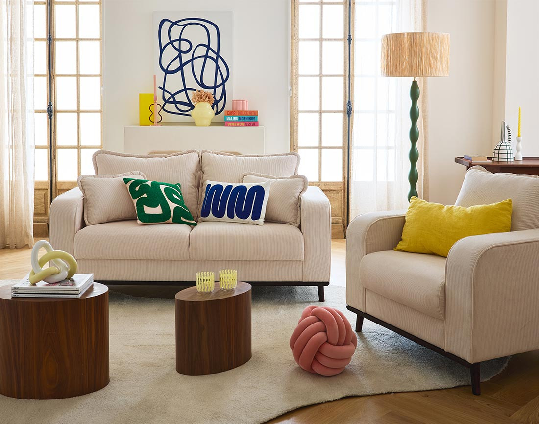 Fauteuil en velours côtelé pieds bois foncé - Albane