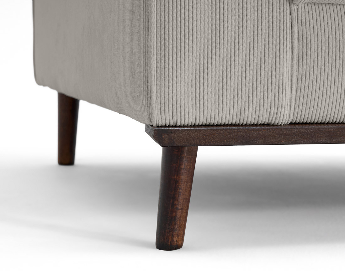 Fauteuil en velours côtelé pieds bois foncé - Albane