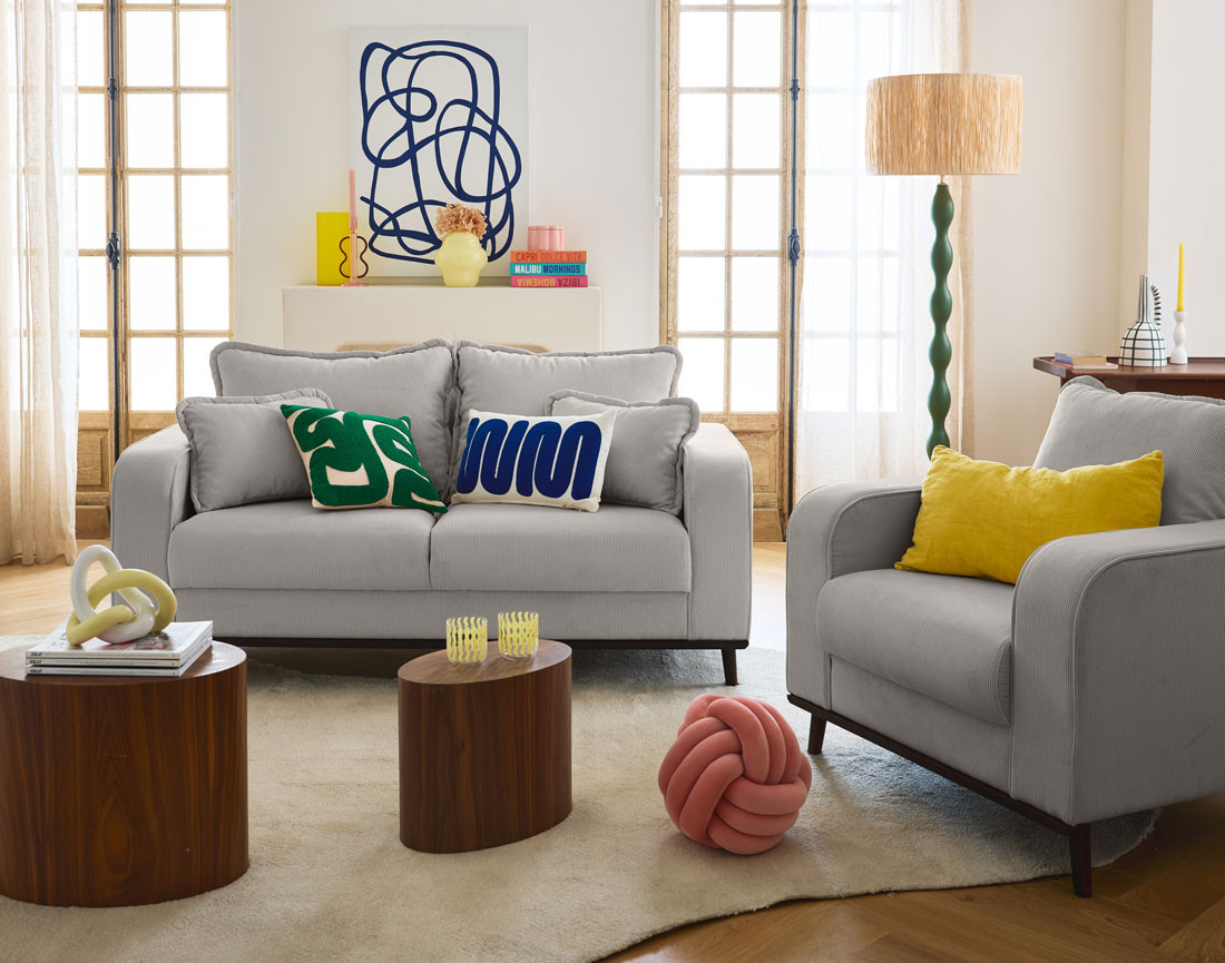 Fauteuil en velours côtelé pieds bois foncé - Albane