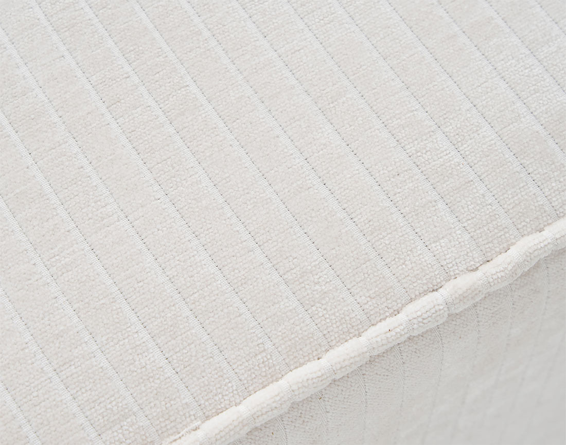 Pouf en velours côtelé plat Topaze