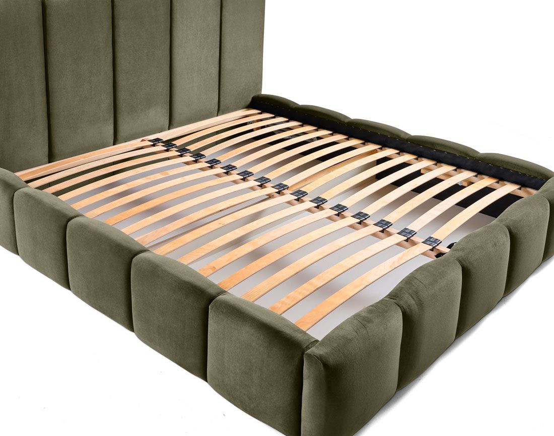 Torreon - lit coffre - 140x200 - sommier inclus - en velours Bestmobilier