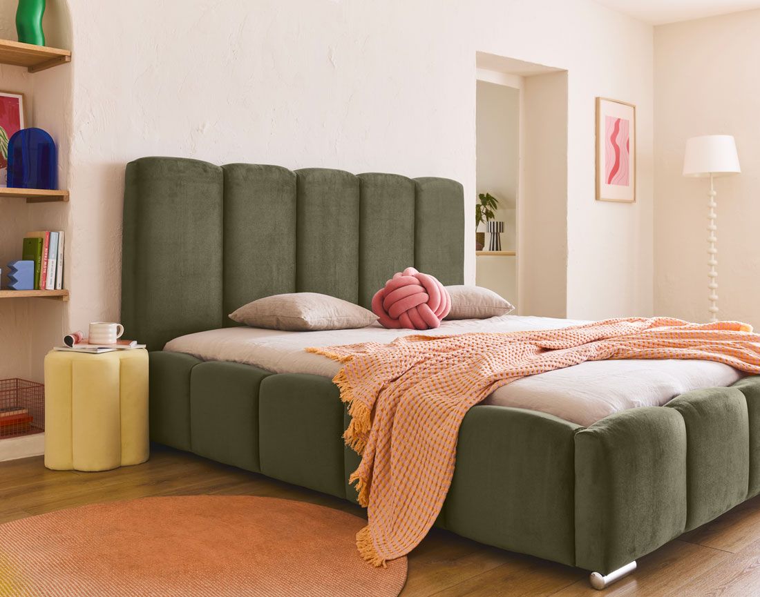 Torreon - lit coffre - 140x200 - sommier inclus - en velours Bestmobilier