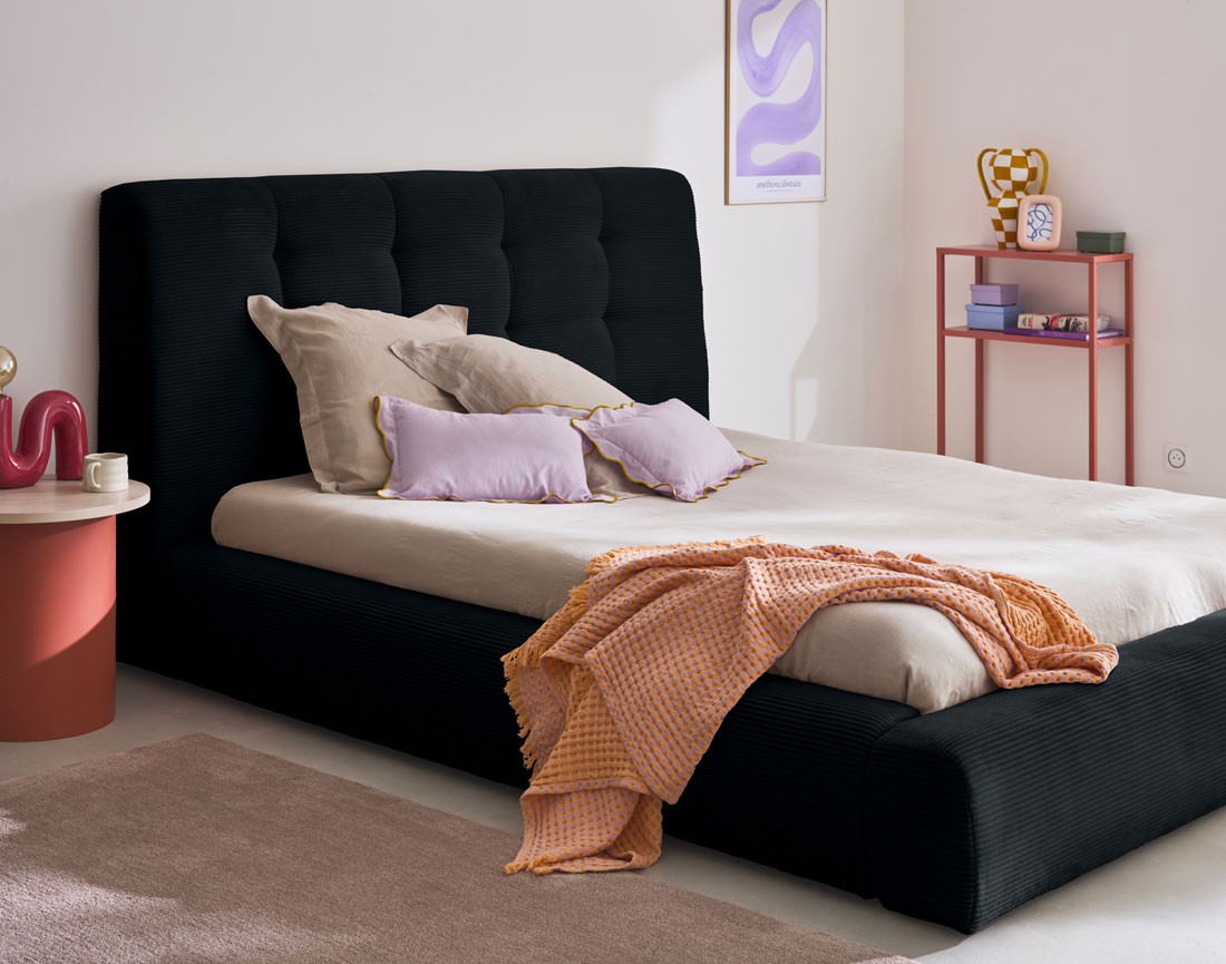 Lit coffre 180x200 cm en velours côtelé sommier inclus Onyx