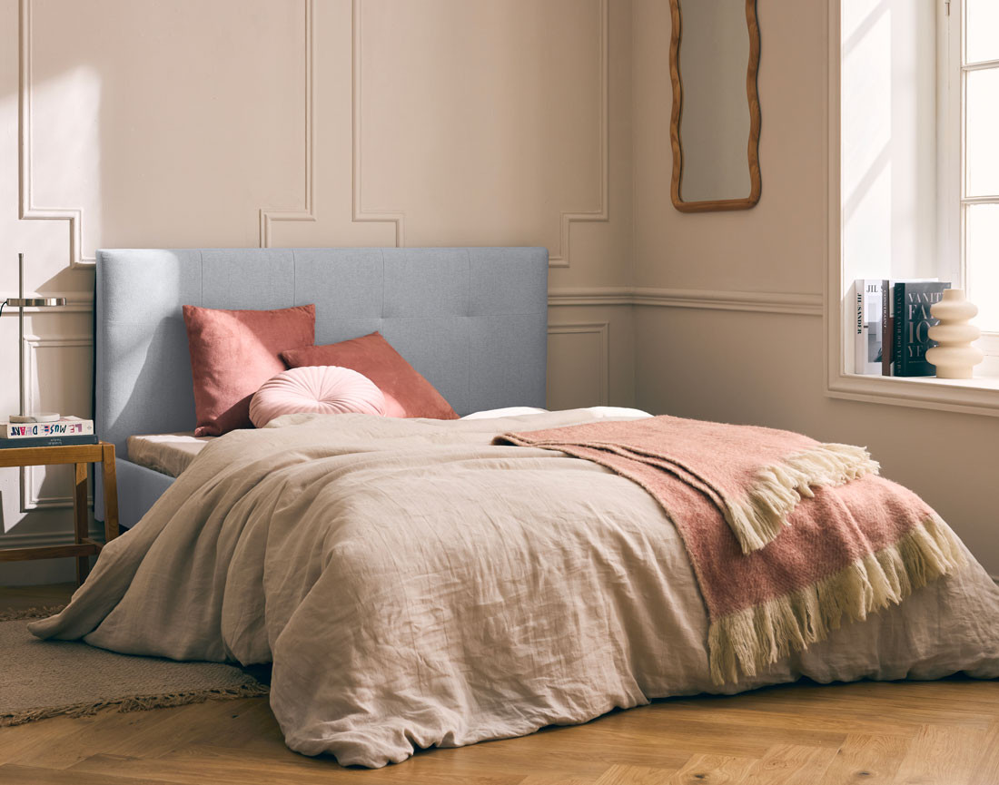 Lit 140x190 cm avec sommier inclus en tissu Monet