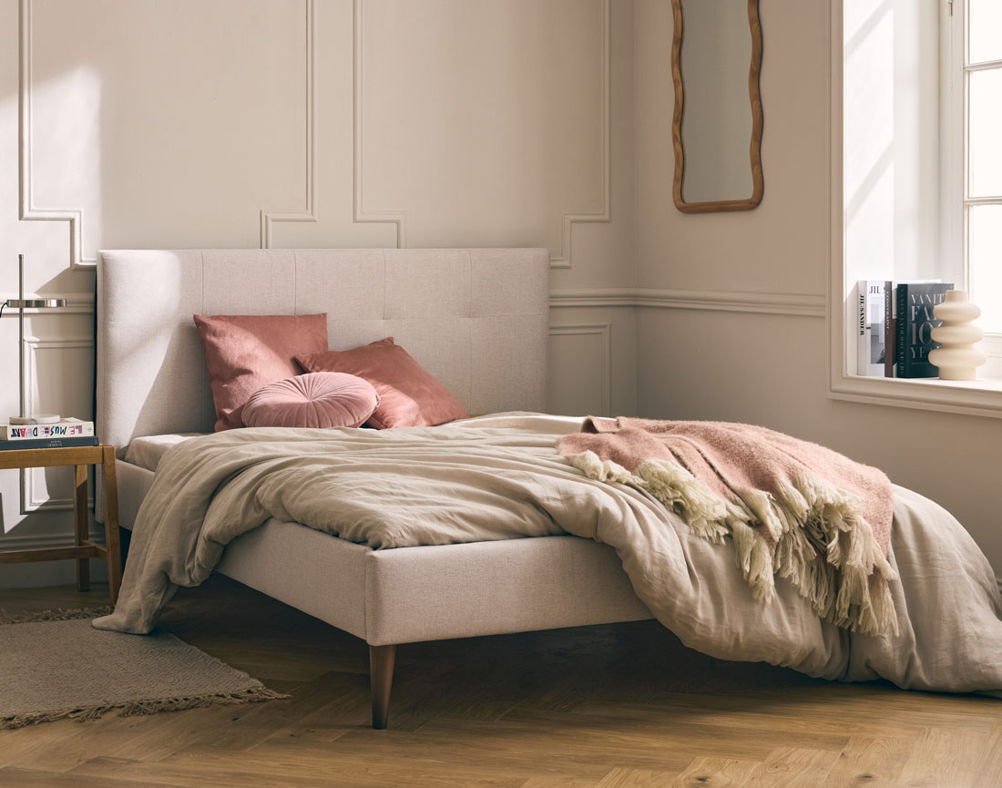 Lit 160x200 cm avec sommier inclus en tissu Monet