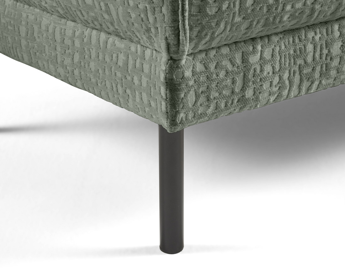 Pouf pieds hauts en tissu velours relief Charlie