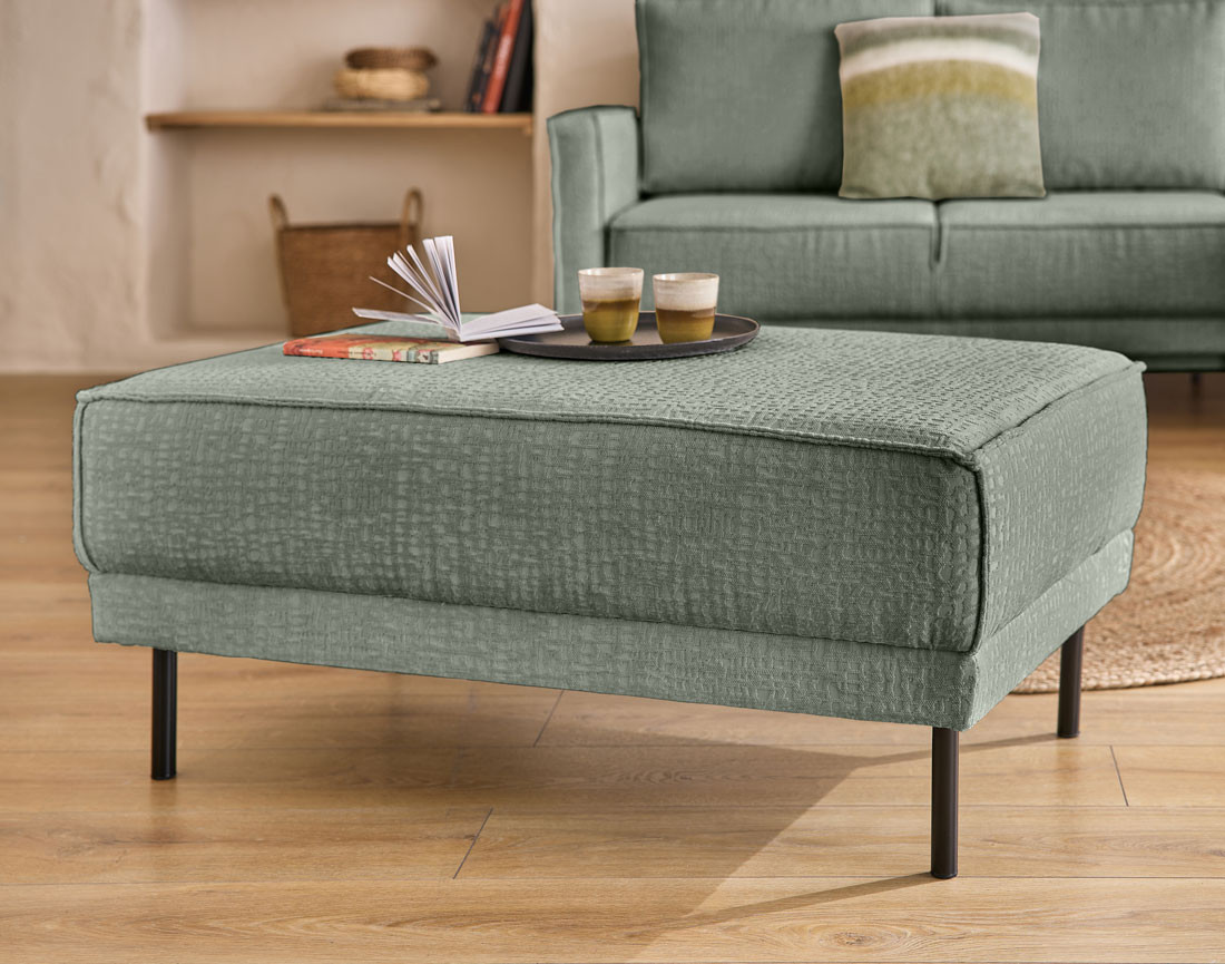 Pouf pieds hauts en tissu velours relief Charlie