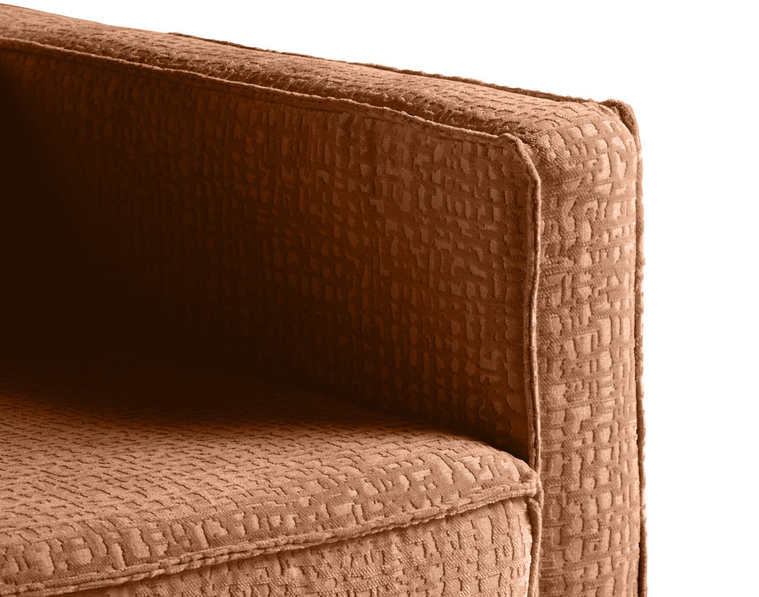 Fauteuil pieds hauts en tissu velours relief Charlie